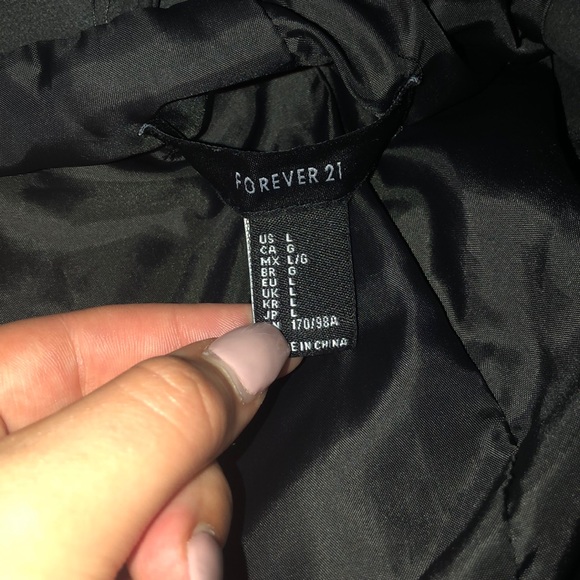 Thick and warm black leather jacket - Picture 2 of 4